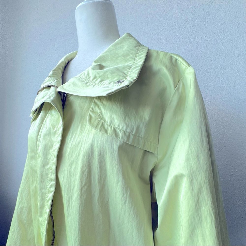 Zenergy by Chico’s Windbreaker Neon Green Adjustable Snaps Jacket SZ 3 XL - Picture 3 of 11
